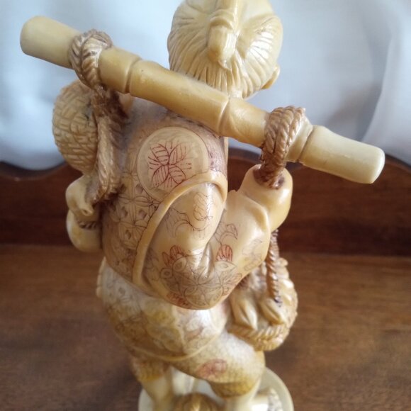 Asian Statue/Figurine - Picture 9 of 11